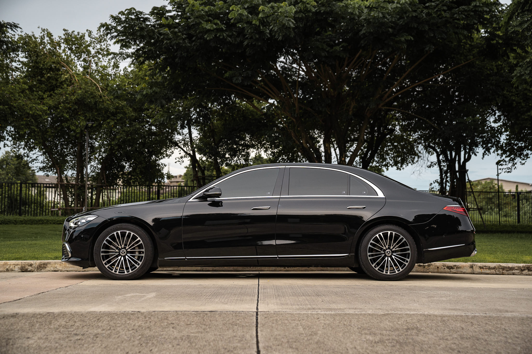 Mercedes S-Class Exterior 6
